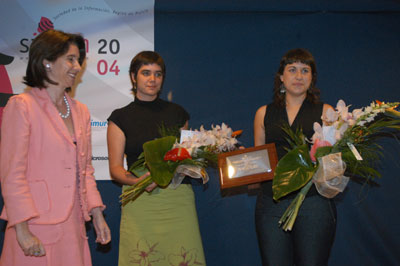Da. Carmen Gonzlez y Da. Eider Eibar, ganadores del concurso