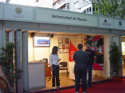 Stand de la Universidad de Murcia
